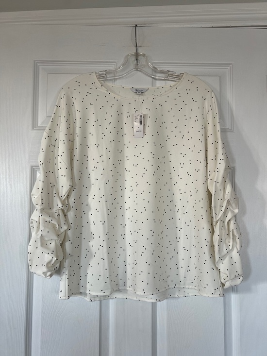 Reitmans Tops - Reitmans Cream Long-Sleeve Polka Dot Ruffle-Sleeve Top